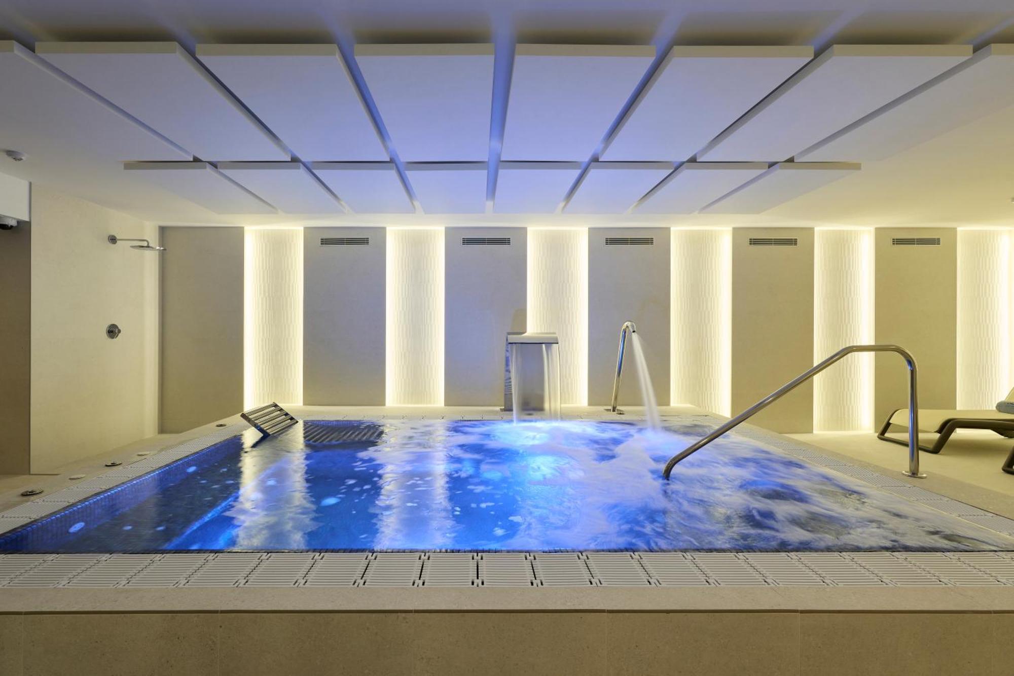 Catalonia La Maquinista Hotel Барселона Екстериор снимка