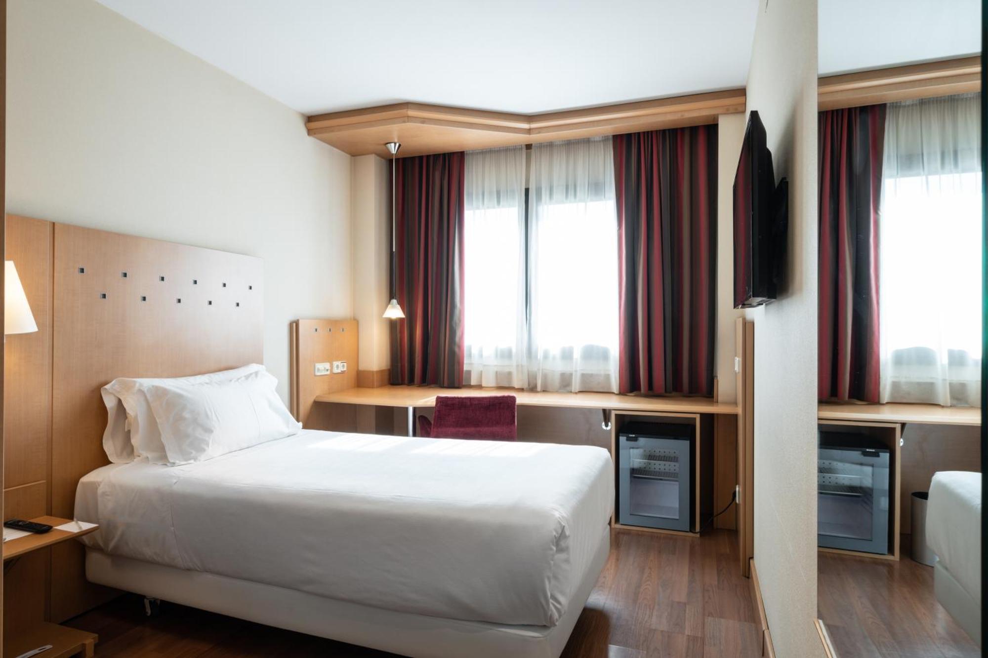 Catalonia La Maquinista Hotel Барселона Стая снимка