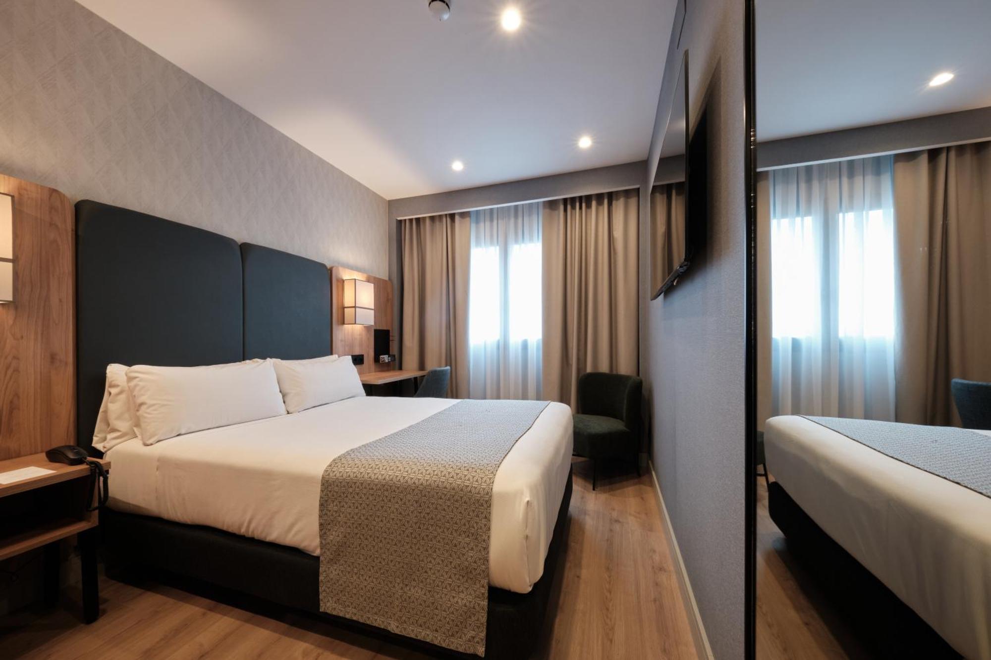 Catalonia La Maquinista Hotel Барселона Екстериор снимка