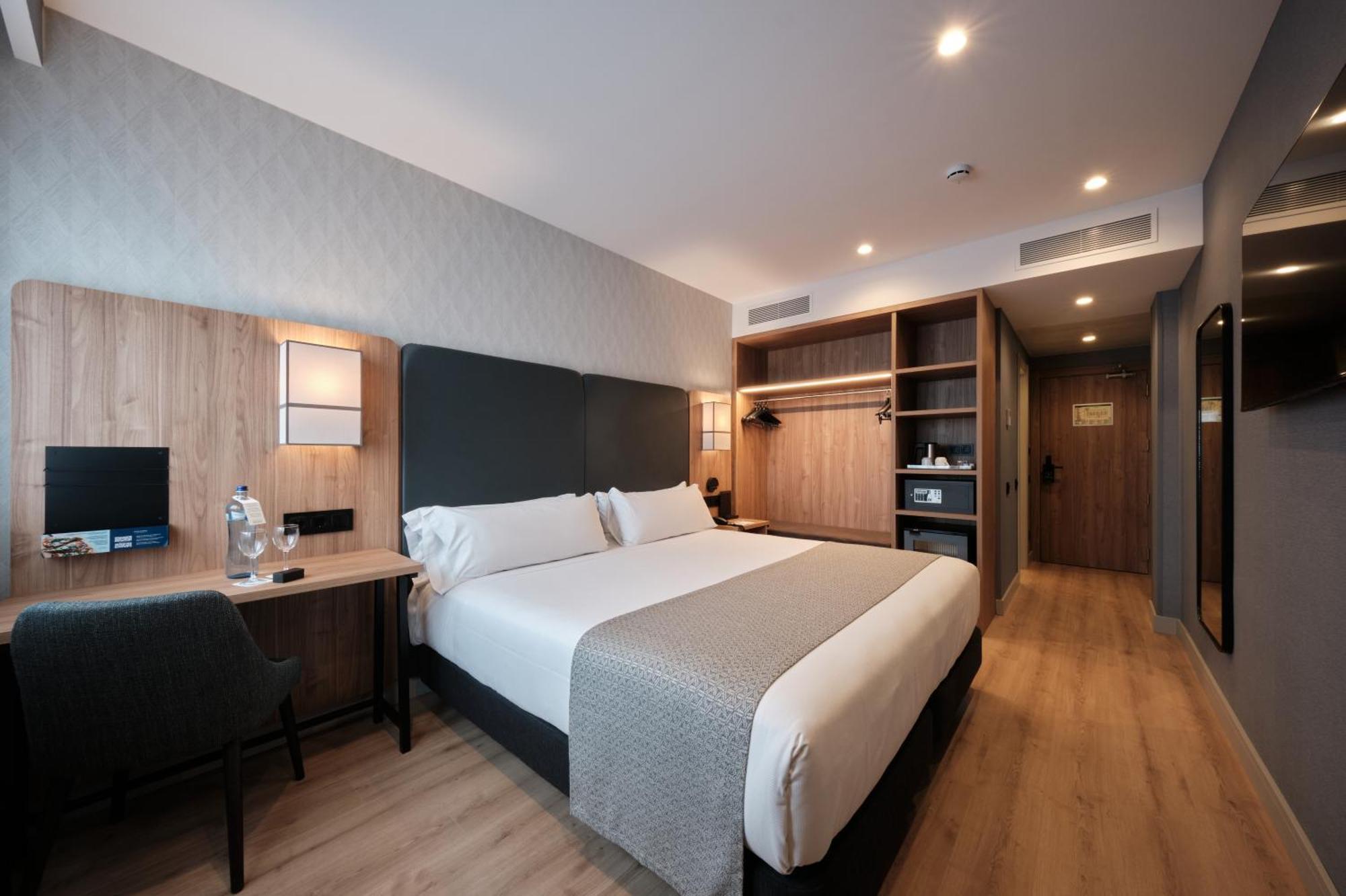 Catalonia La Maquinista Hotel Барселона Екстериор снимка